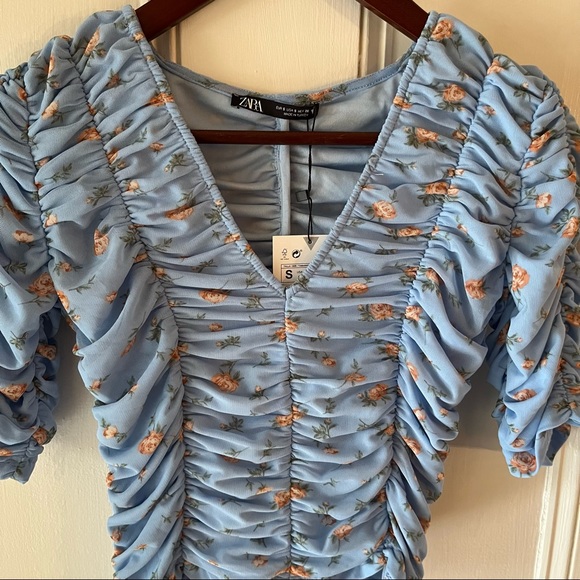 COPY - Zara light blue floral ruched top NWT - Picture 2 of 8